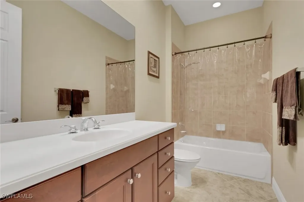 6397 Legacy Circle Naples FL 34113