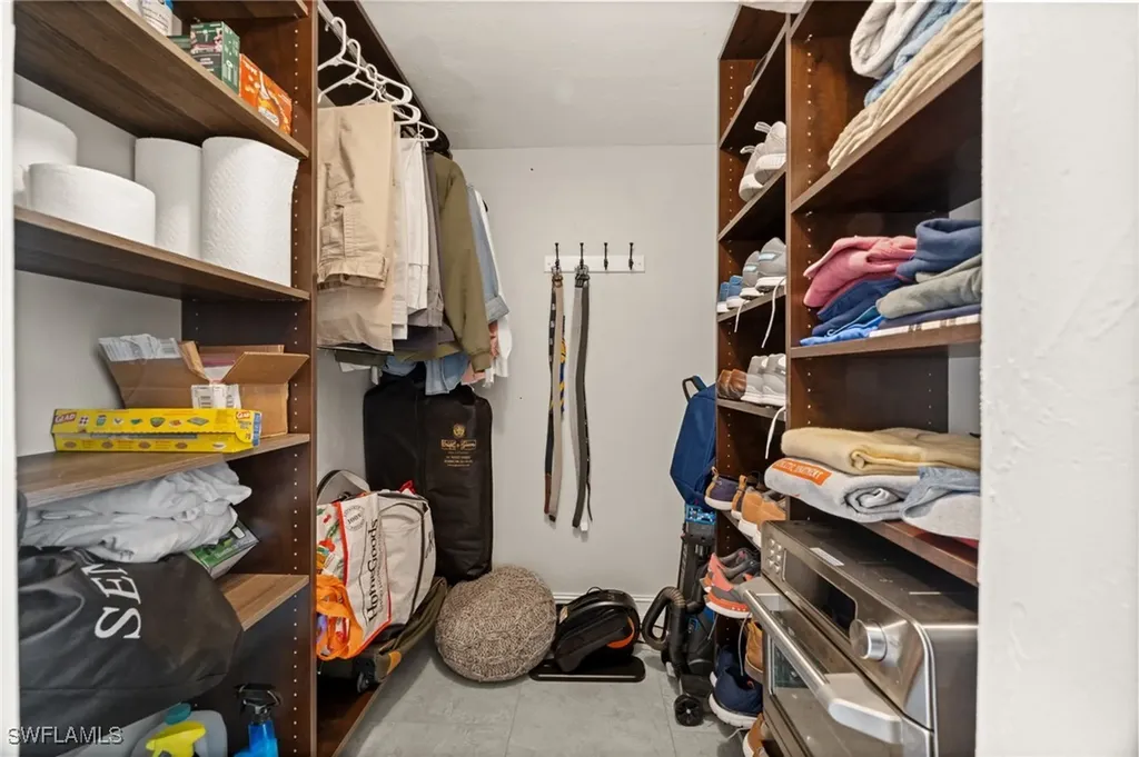 400 Fox Haven Drive Naples FL 34104