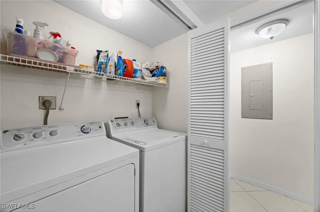 400 Fox Haven Drive Naples FL 34104