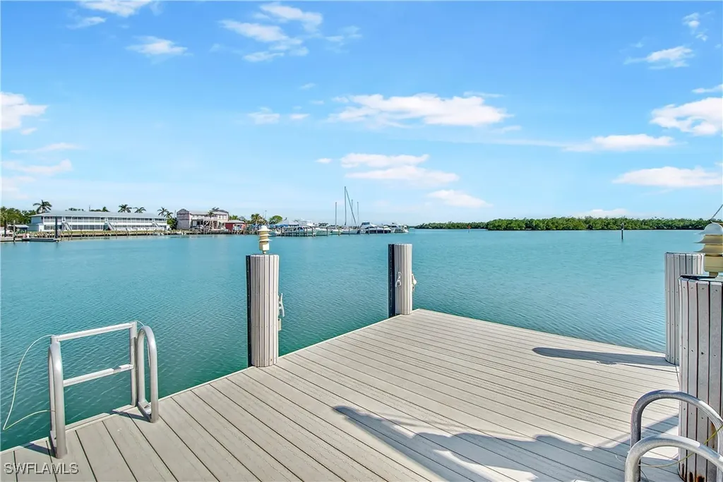 125 Pago Pago Drive E Naples FL 34113