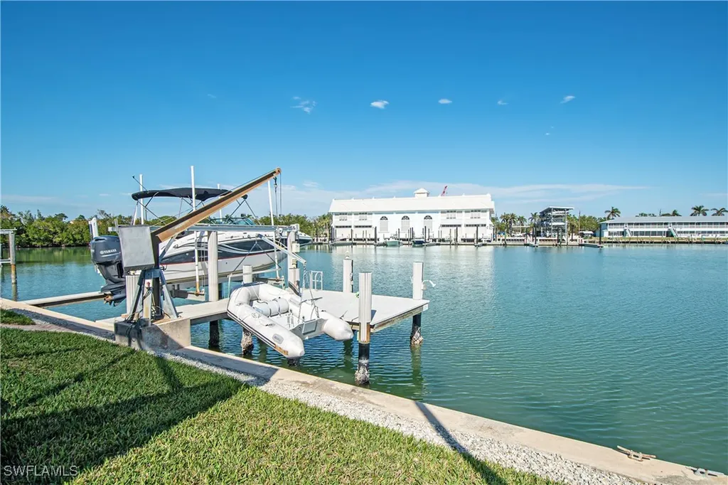 125 Pago Pago Drive E Naples FL 34113