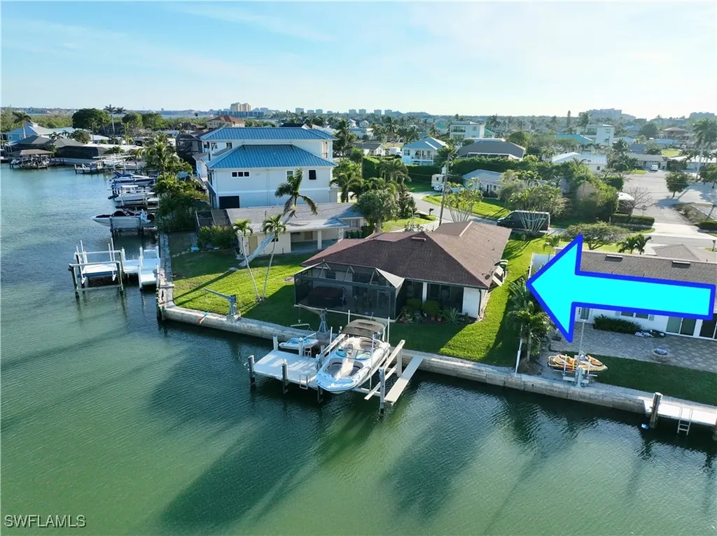 125 Pago Pago Drive E Naples FL 34113