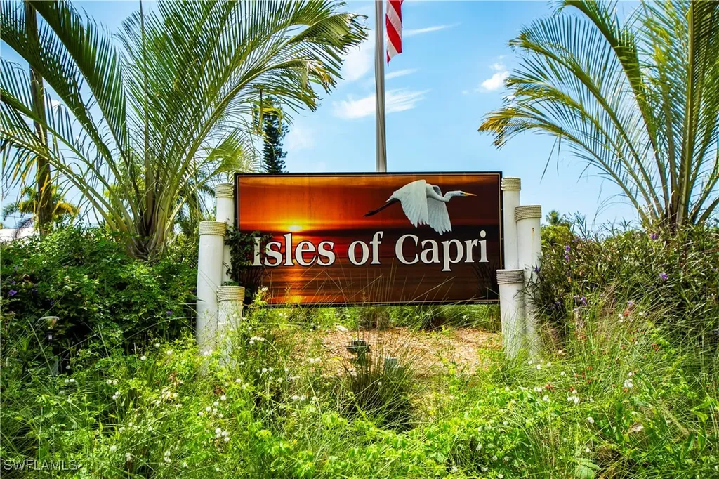 125 Pago Pago Drive E Naples FL 34113