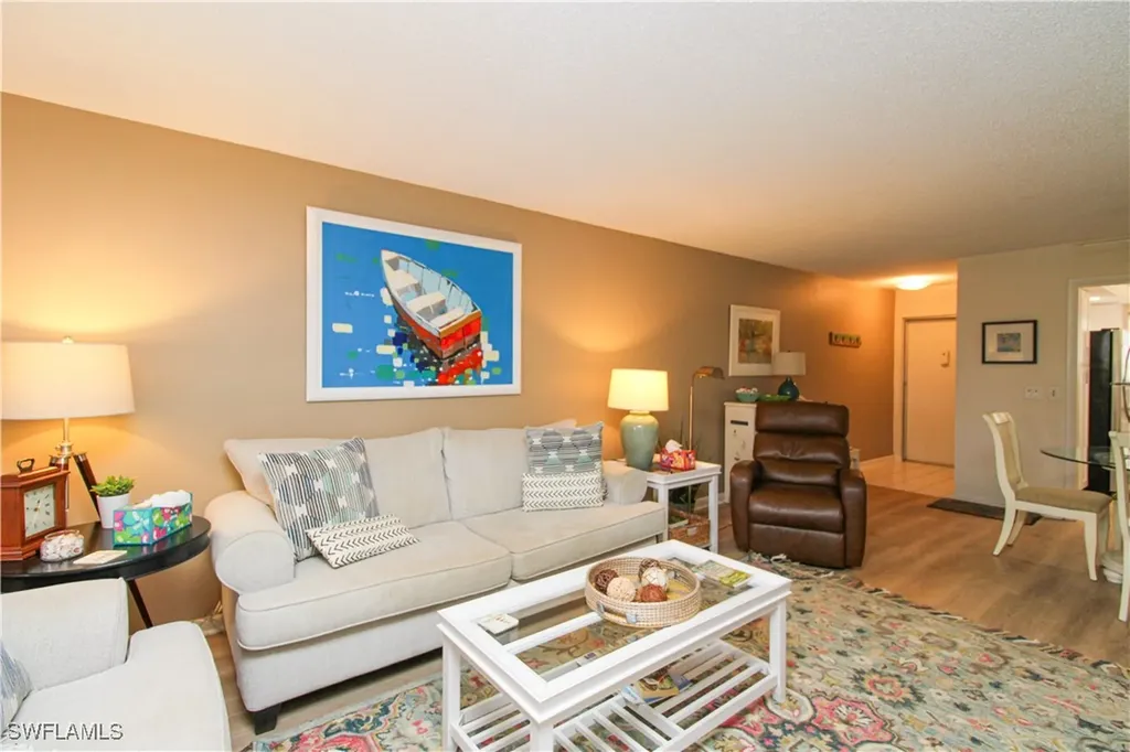1020 Palm View Drive Naples FL 34110