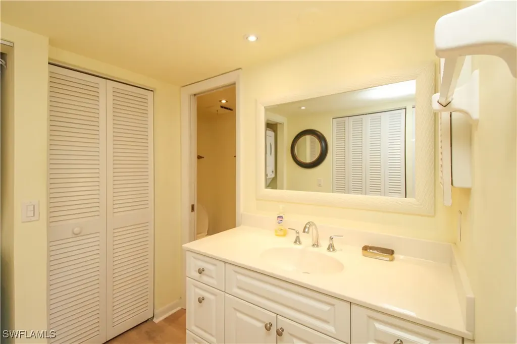 1020 Palm View Drive Naples FL 34110