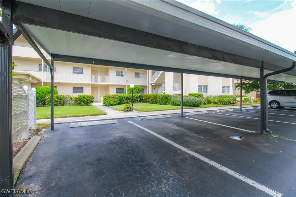 1020 Palm View Drive Naples FL 34110