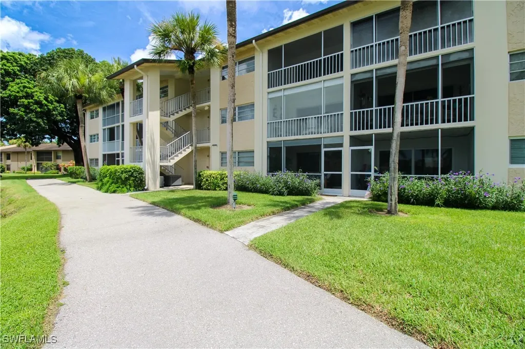 1020 Palm View Drive Naples FL 34110