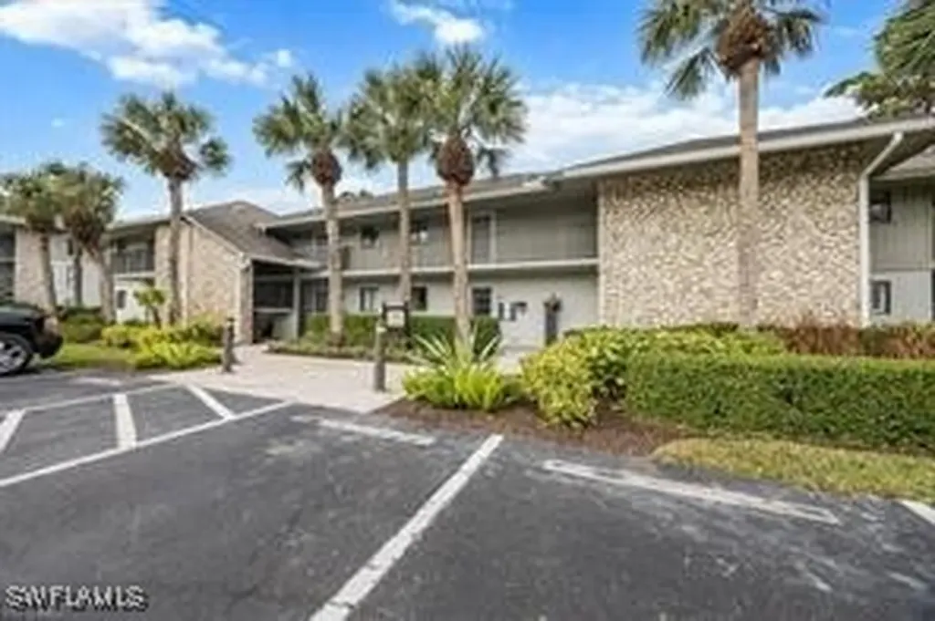 746 Eagle Creek Drive Naples FL 34113