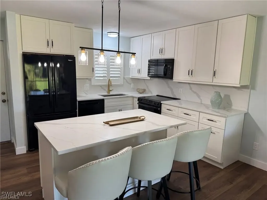 746 Eagle Creek Drive Naples FL 34113