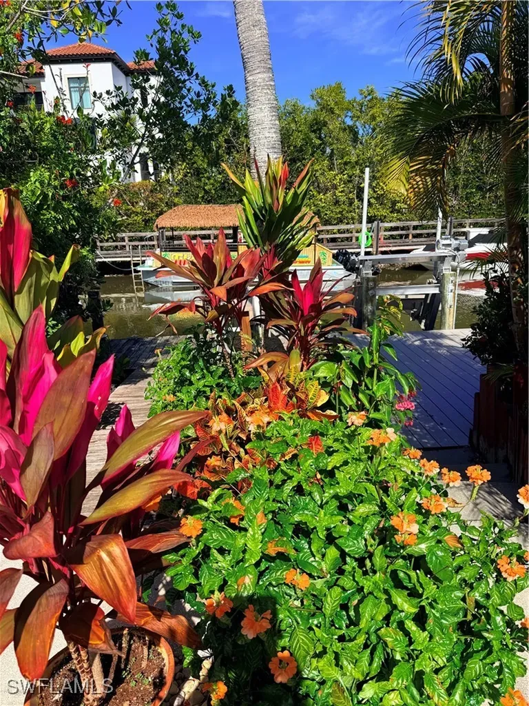 1575 Curlew Avenue W Naples FL 34102