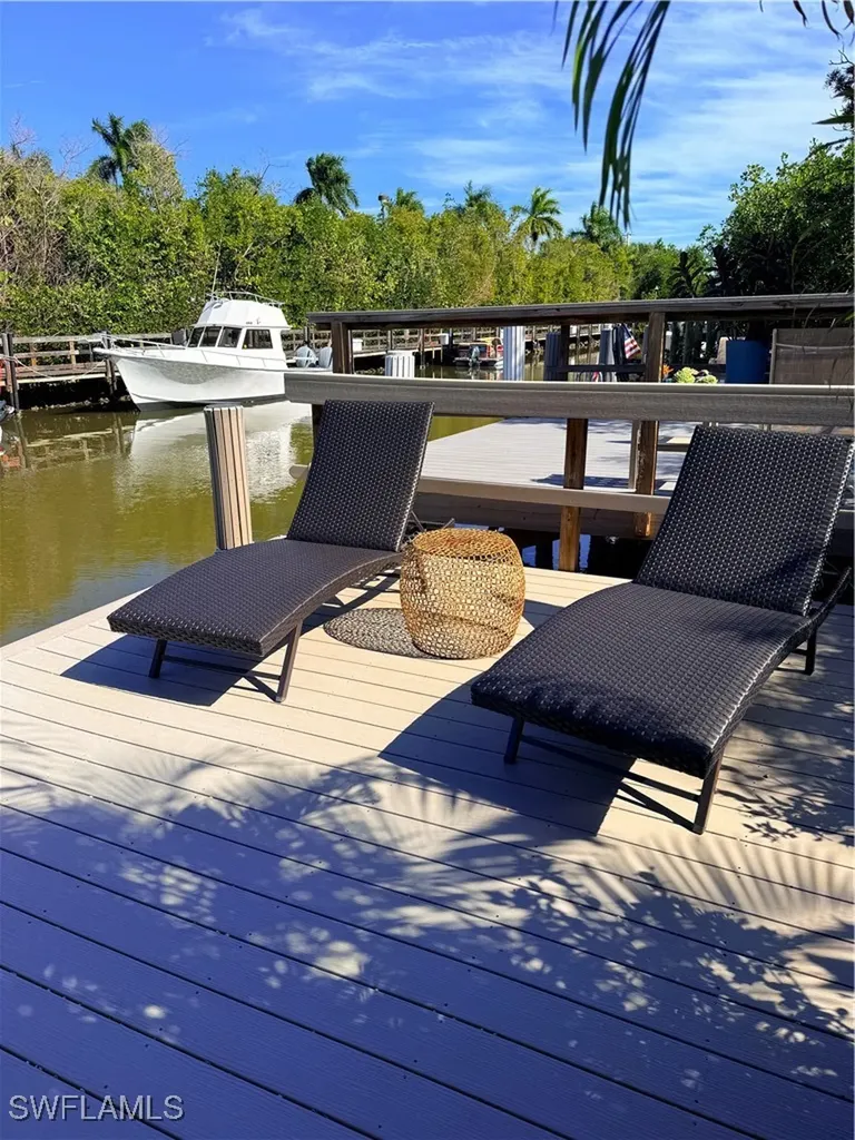 1575 Curlew Avenue W Naples FL 34102