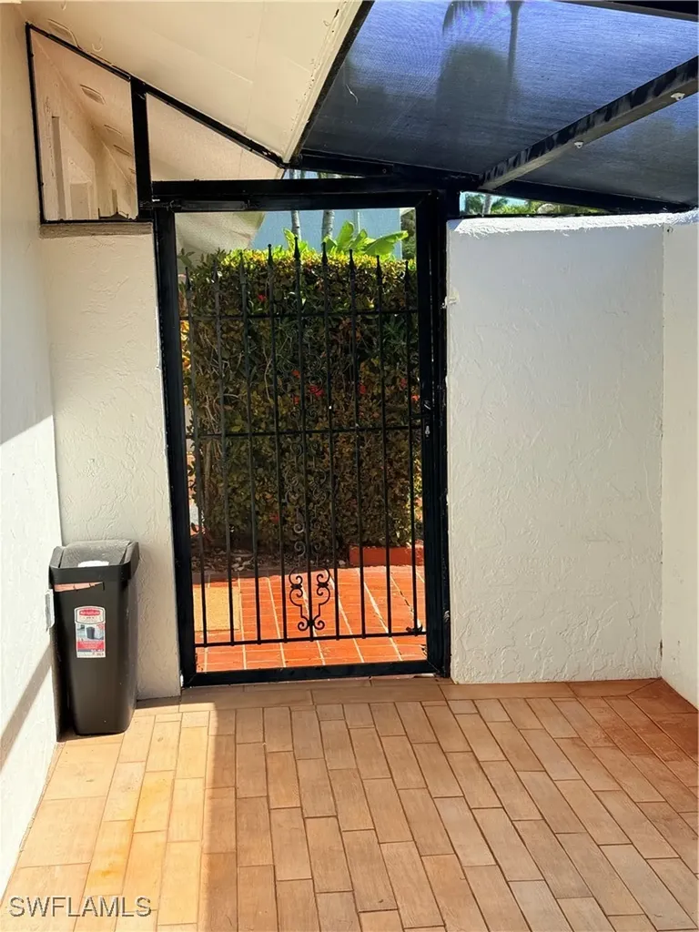 1575 Curlew Avenue W Naples FL 34102