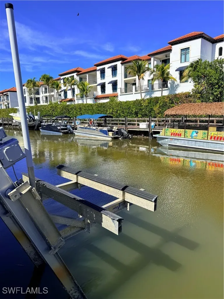 1575 Curlew Avenue W Naples FL 34102