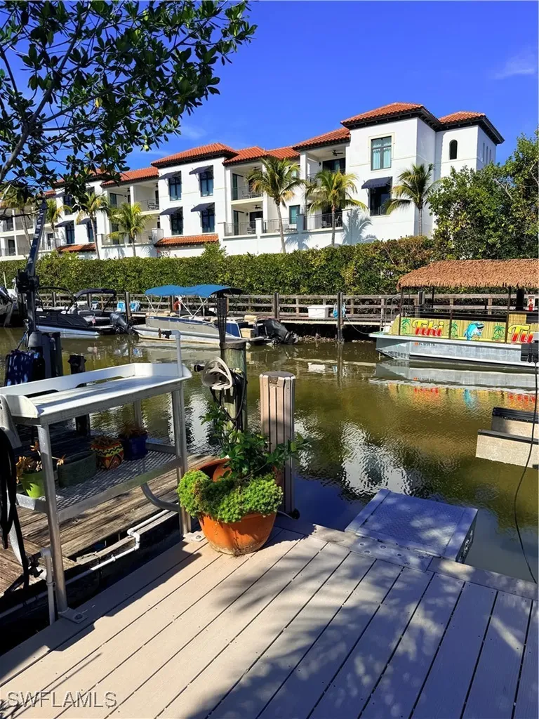 1575 Curlew Avenue W Naples FL 34102