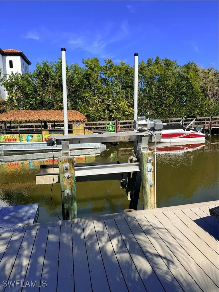 1575 Curlew Avenue W Naples FL 34102