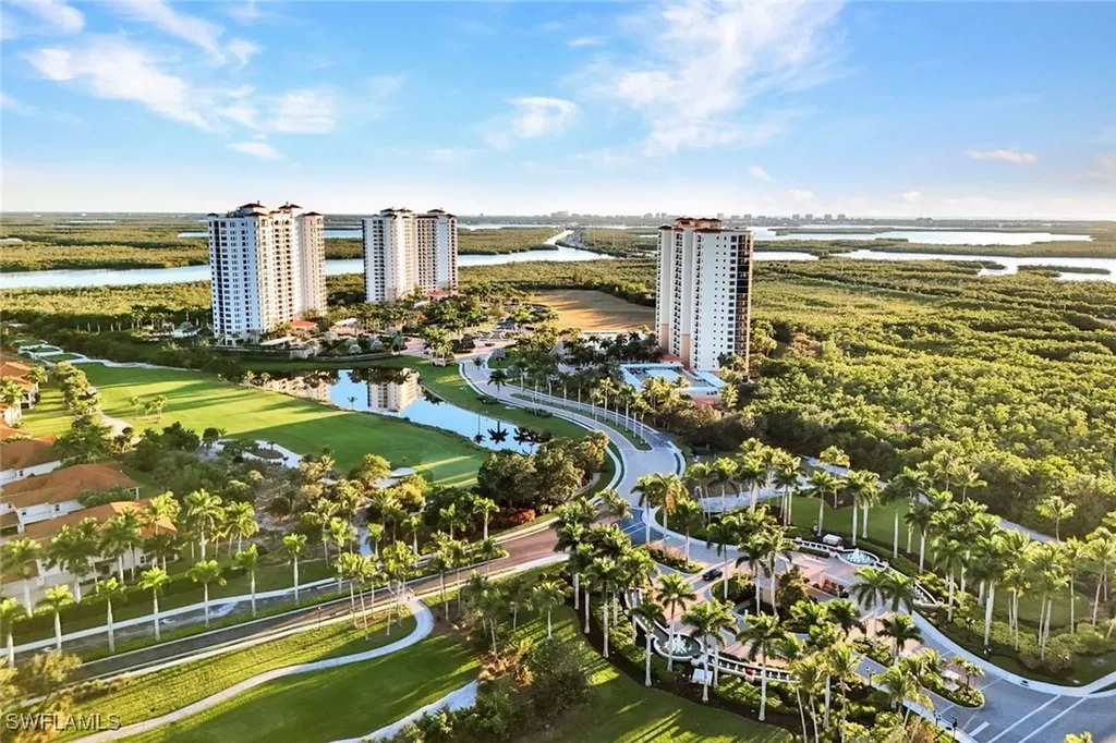 Naples FL, 1065 Borghese Lane, Unit 304