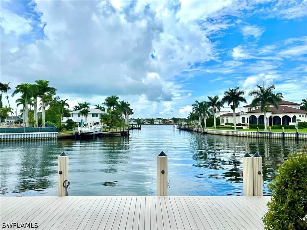 2450 Tarpon Road Naples FL 34102