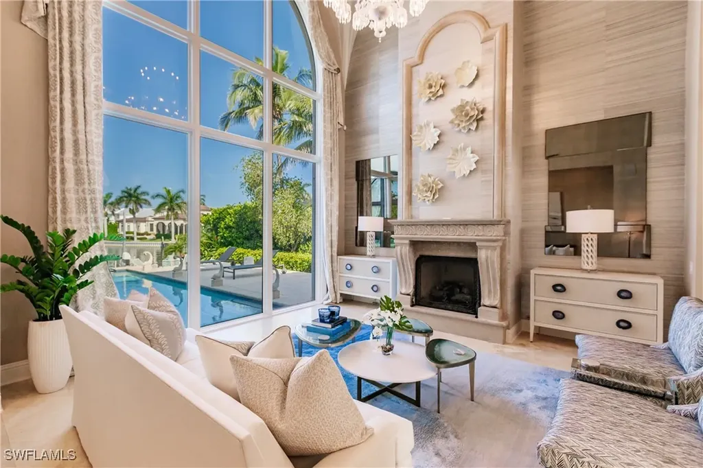 2450 Tarpon Road Naples FL 34102