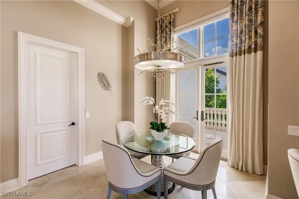 2450 Tarpon Road Naples FL 34102