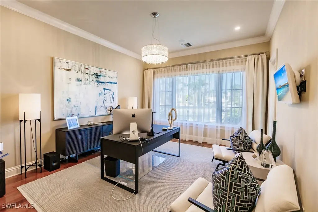 2450 Tarpon Road Naples FL 34102