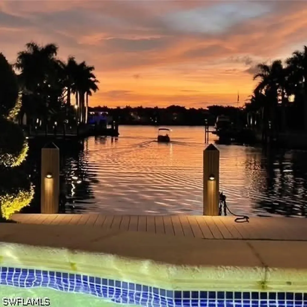 2450 Tarpon Road Naples FL 34102