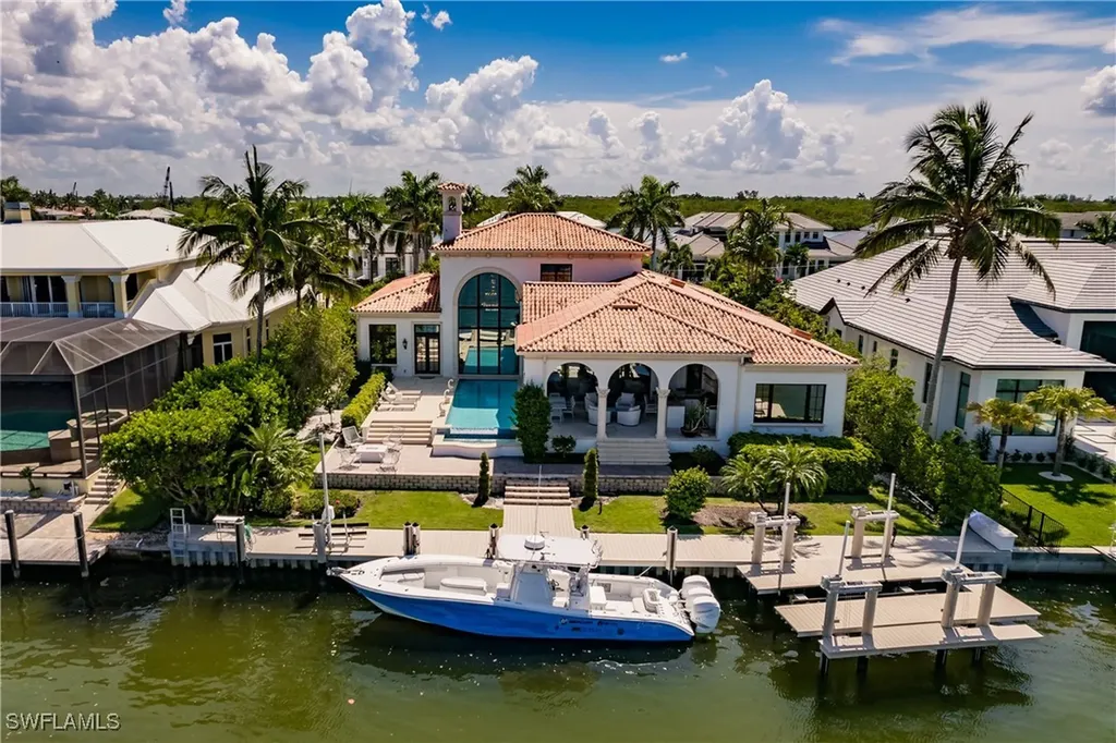 2450 Tarpon Road Naples FL 34102