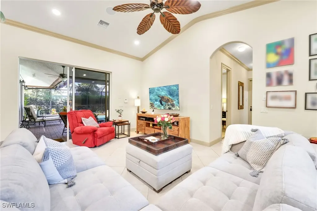 4000 Stonesthrow Court Naples FL 34109
