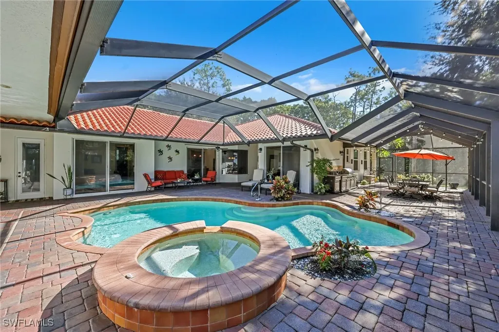 4000 Stonesthrow Court Naples FL 34109