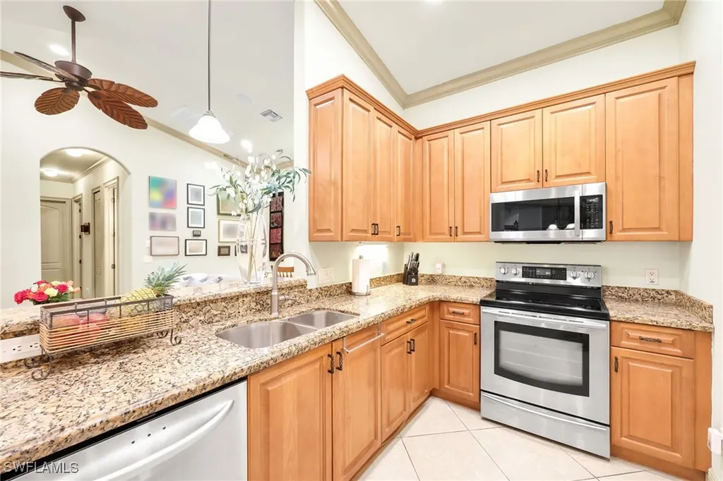 4000 Stonesthrow Court Naples FL 34109
