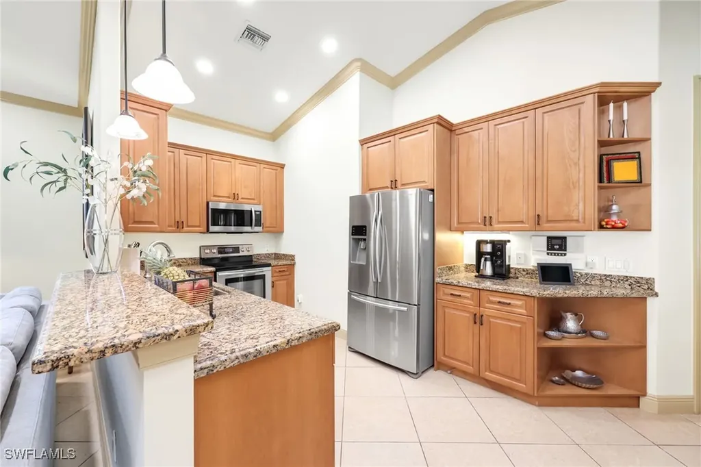 4000 Stonesthrow Court Naples FL 34109