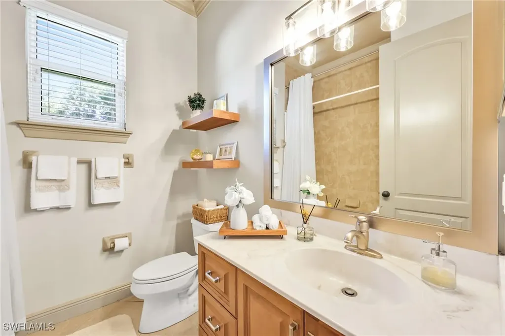 4000 Stonesthrow Court Naples FL 34109