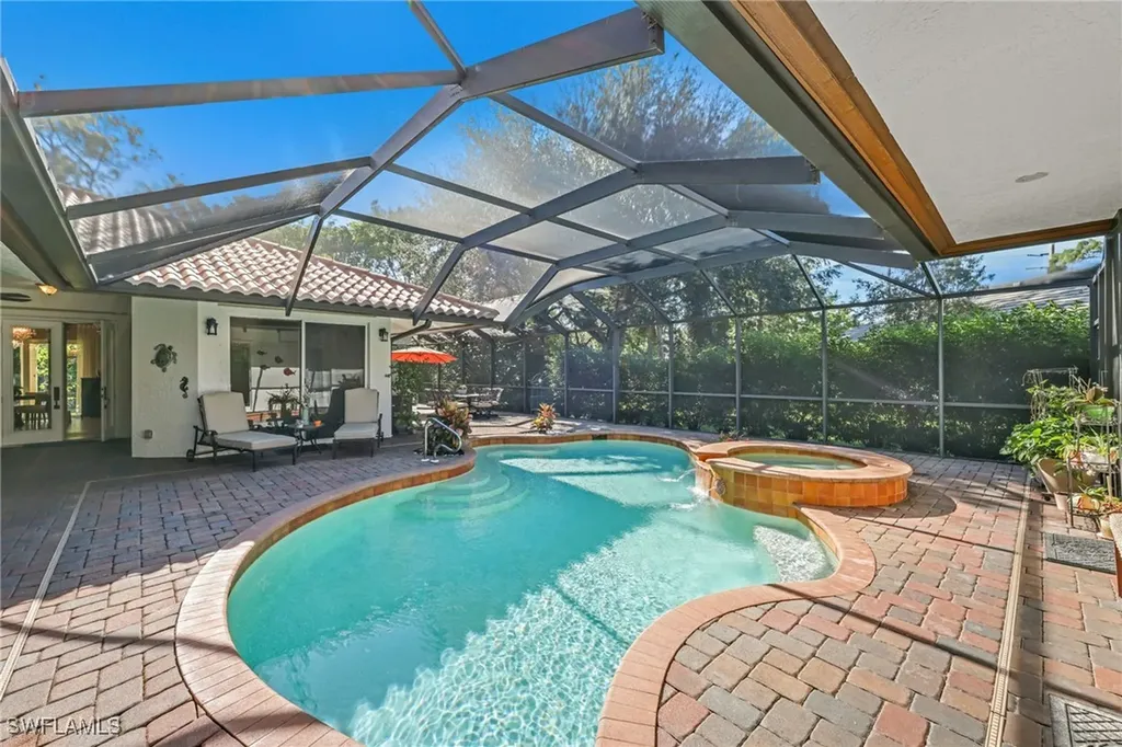 4000 Stonesthrow Court Naples FL 34109