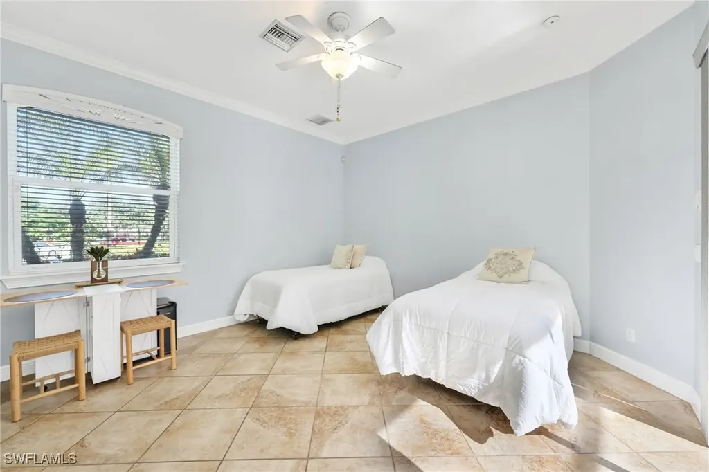 4000 Stonesthrow Court Naples FL 34109