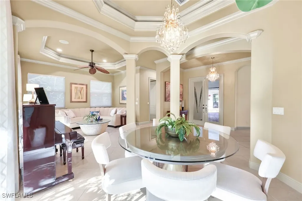 4000 Stonesthrow Court Naples FL 34109