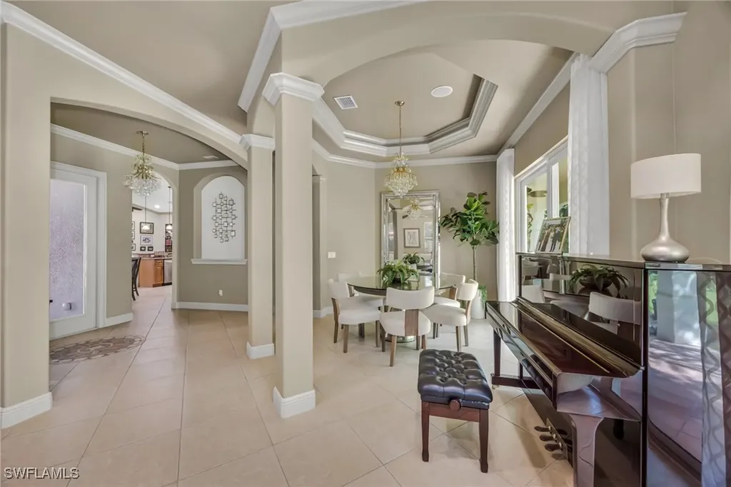 4000 Stonesthrow Court Naples FL 34109