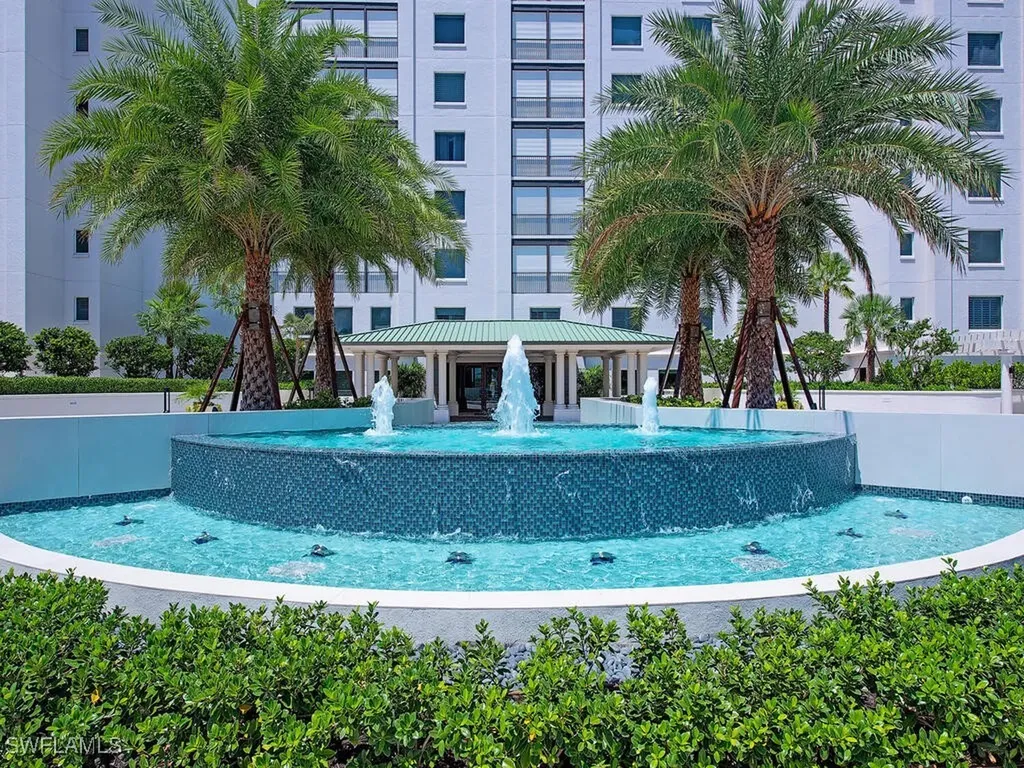 8473 Bay Colony Drive Naples FL 34108