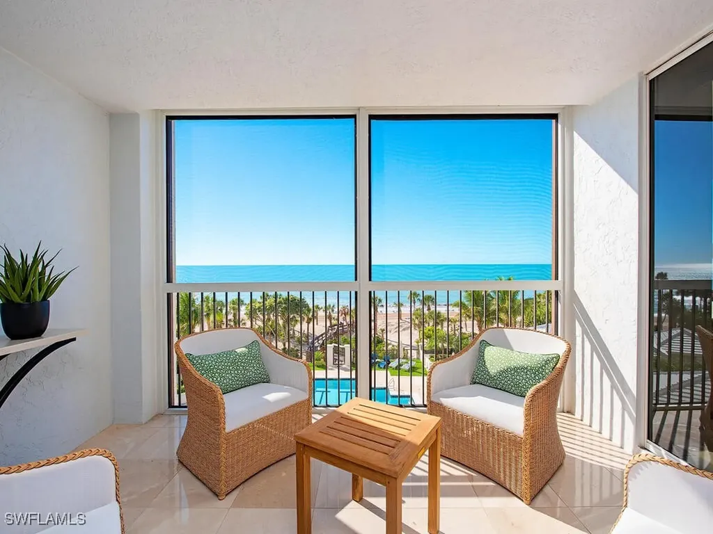 8473 Bay Colony Drive Naples FL 34108