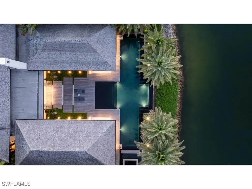 3065 Fort Charles Drive Naples FL 34102