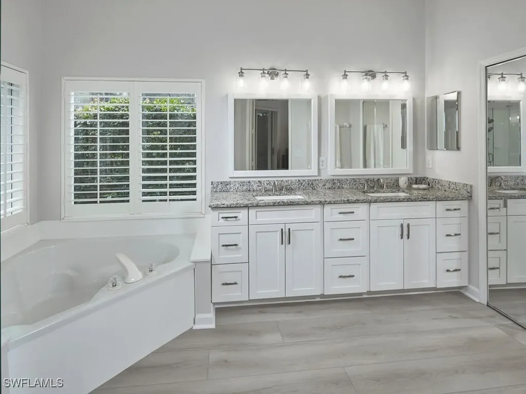 1770 Marsh Run Naples FL 34109