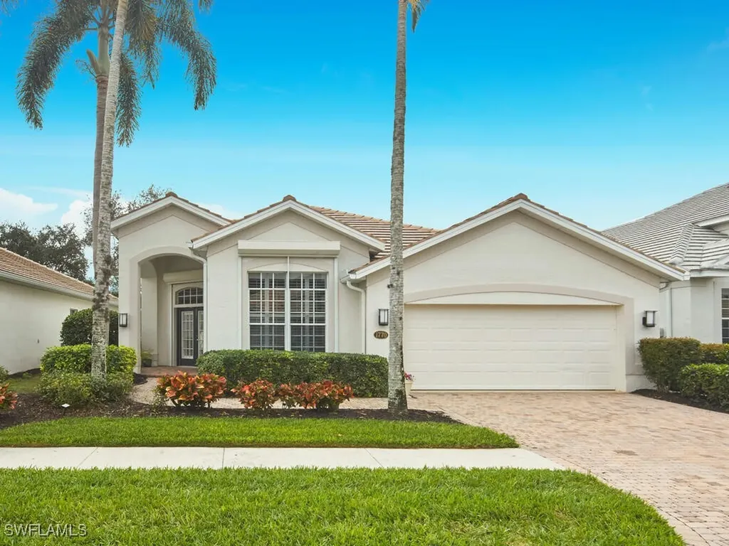 1770 Marsh Run Naples FL 34109