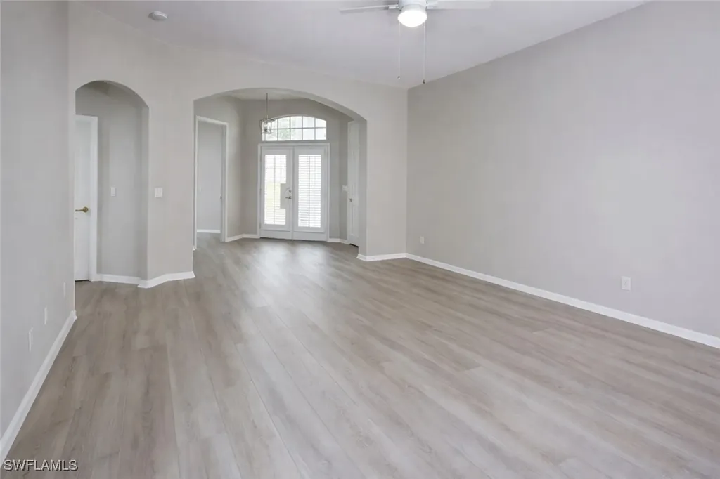 1770 Marsh Run Naples FL 34109