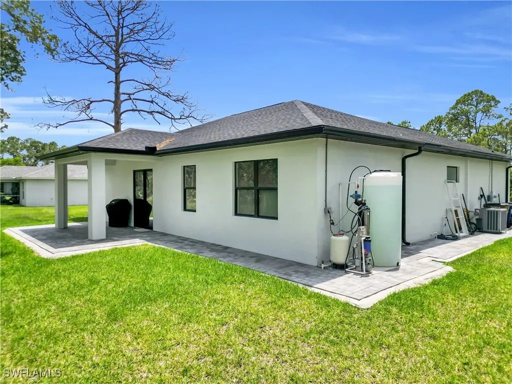 1914 Sunniland Boulevard Lehigh Acres FL 33971