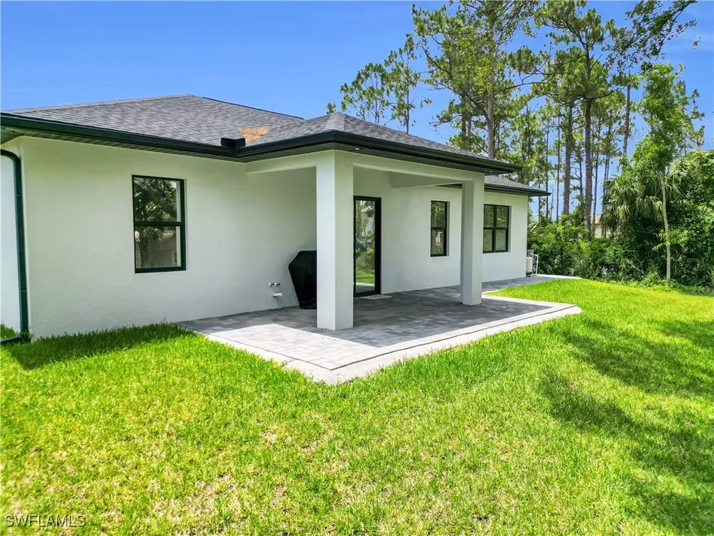 1914 Sunniland Boulevard Lehigh Acres FL 33971