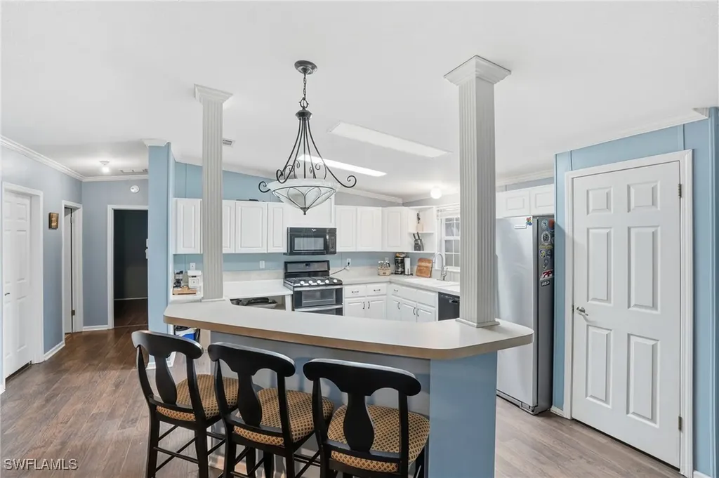 3361 2nd Avenue NE Naples FL 34120