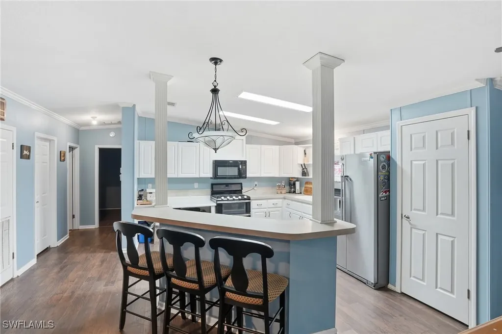 3361 2nd Avenue NE Naples FL 34120