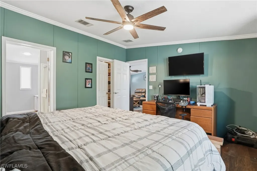 3361 2nd Avenue NE Naples FL 34120