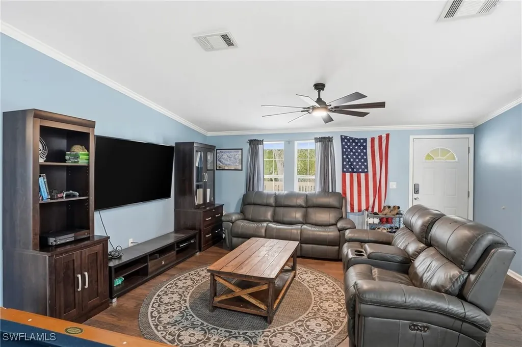 3361 2nd Avenue NE Naples FL 34120