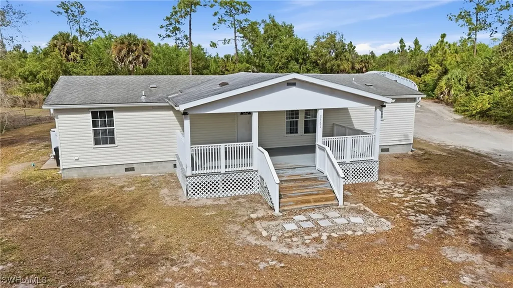 3361 2nd Avenue NE Naples FL 34120