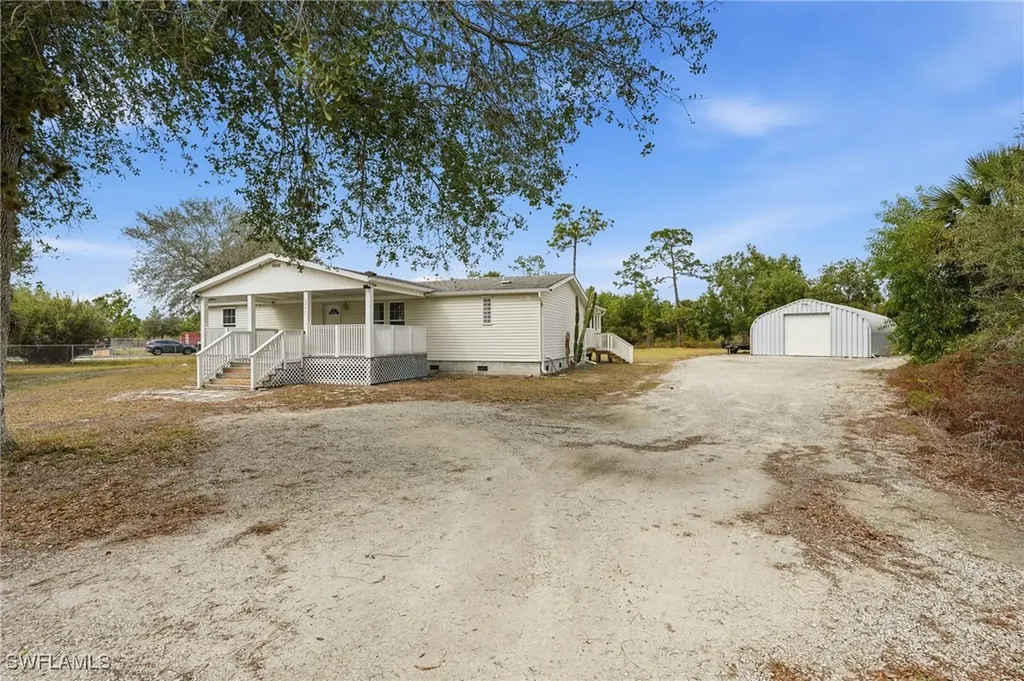 3361 2nd Avenue NE Naples FL 34120