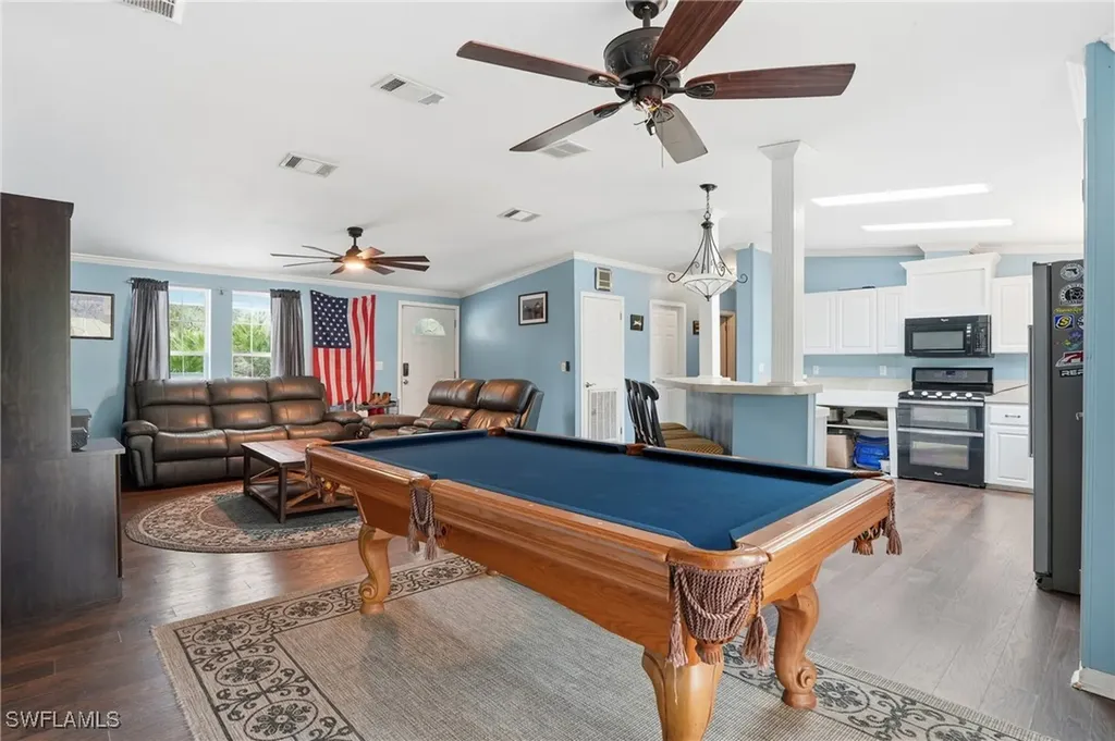 3361 2nd Avenue NE Naples FL 34120